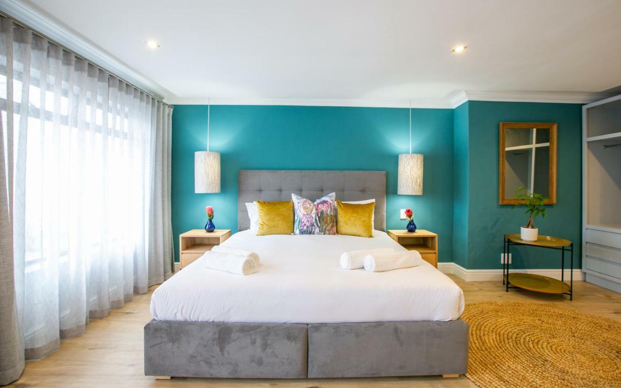 Hout & About Guest House Hout Bay Exterior foto